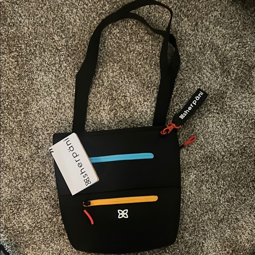 Sherpani Sadie | Crossbody Purse Chromatic